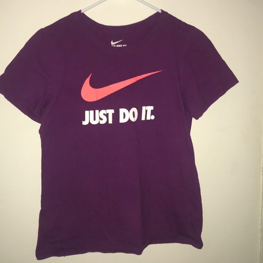 Nike t shirt